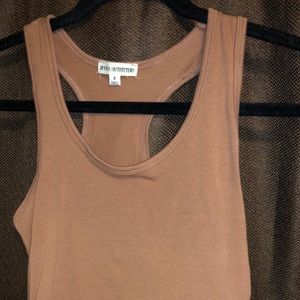 RAZORBACK CROP TOP